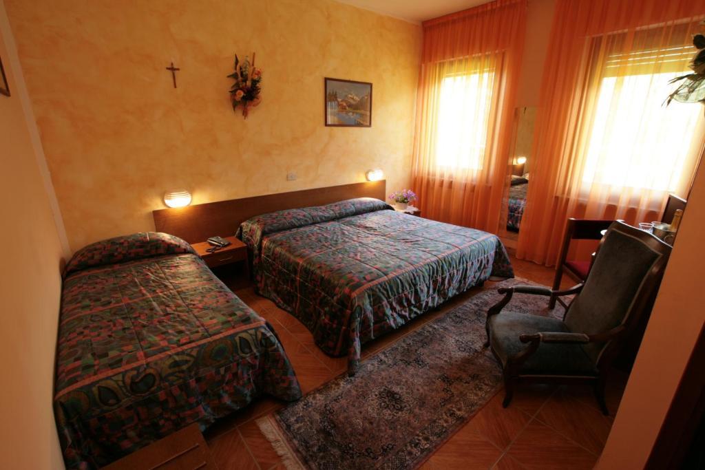 Hotel Sarre Rum bild